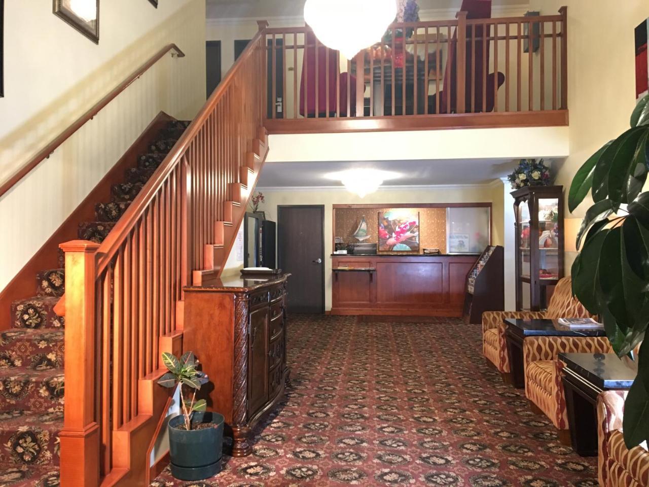 Acorn Motor Inn Oak Harbor Exterior photo
