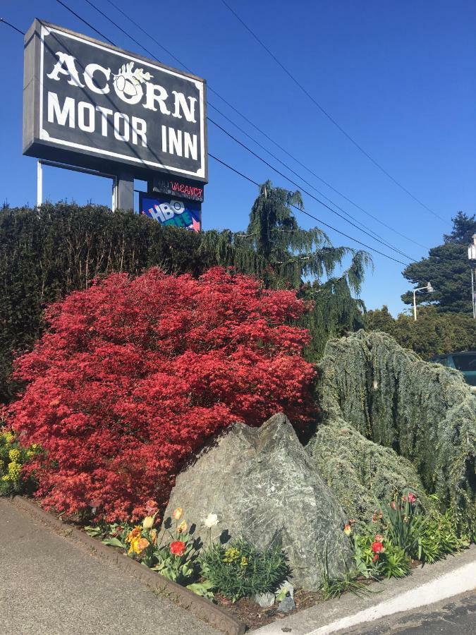 Acorn Motor Inn Oak Harbor Exterior photo